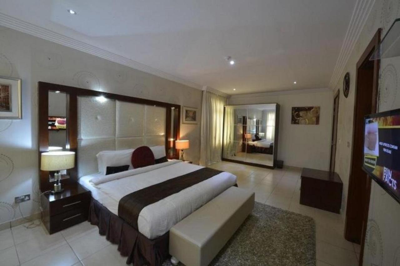 Palazzo Dumont Hotel Ikuata Экстерьер фото
